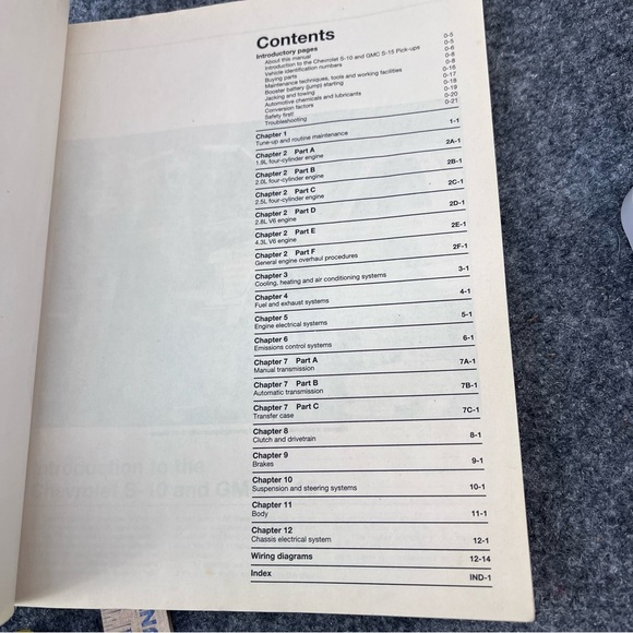 Haynes Repair Manual #24070 Chevrolet & GMC 1982-1993 S10 & S15 Pickups Blazer - Picture 6 of 6